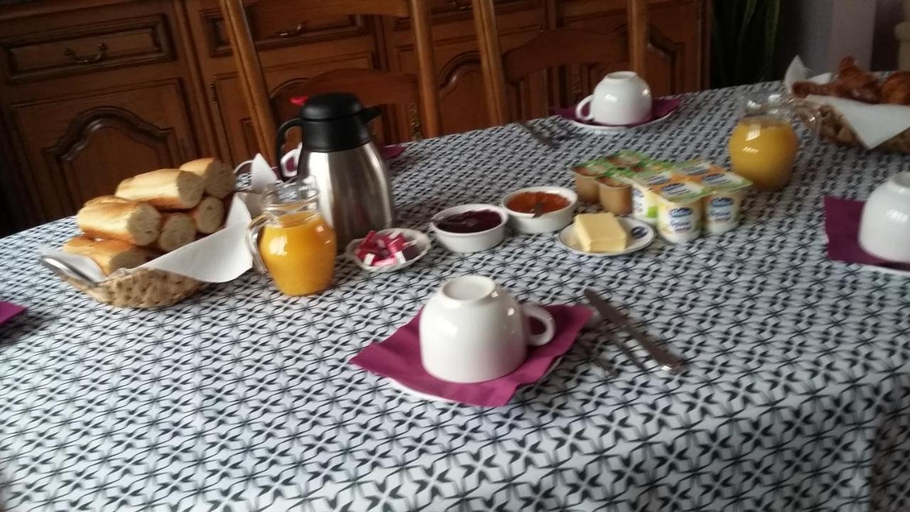 Bed and Breakfast A La Bonne Adresse La Fresnais Exterior foto
