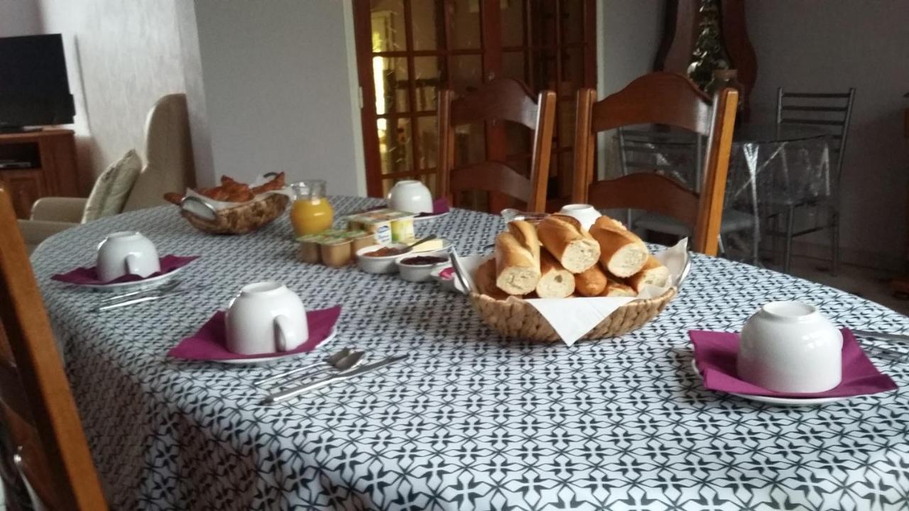 Bed and Breakfast A La Bonne Adresse La Fresnais Exterior foto