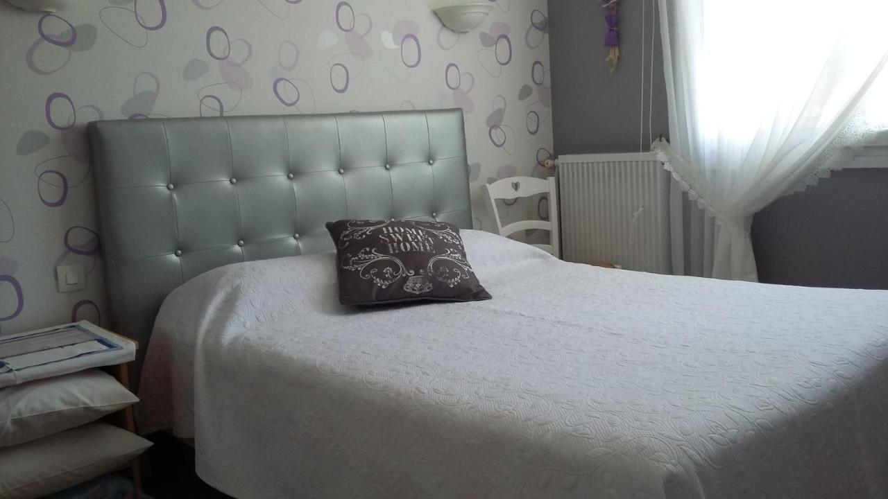 Bed and Breakfast A La Bonne Adresse La Fresnais Exterior foto