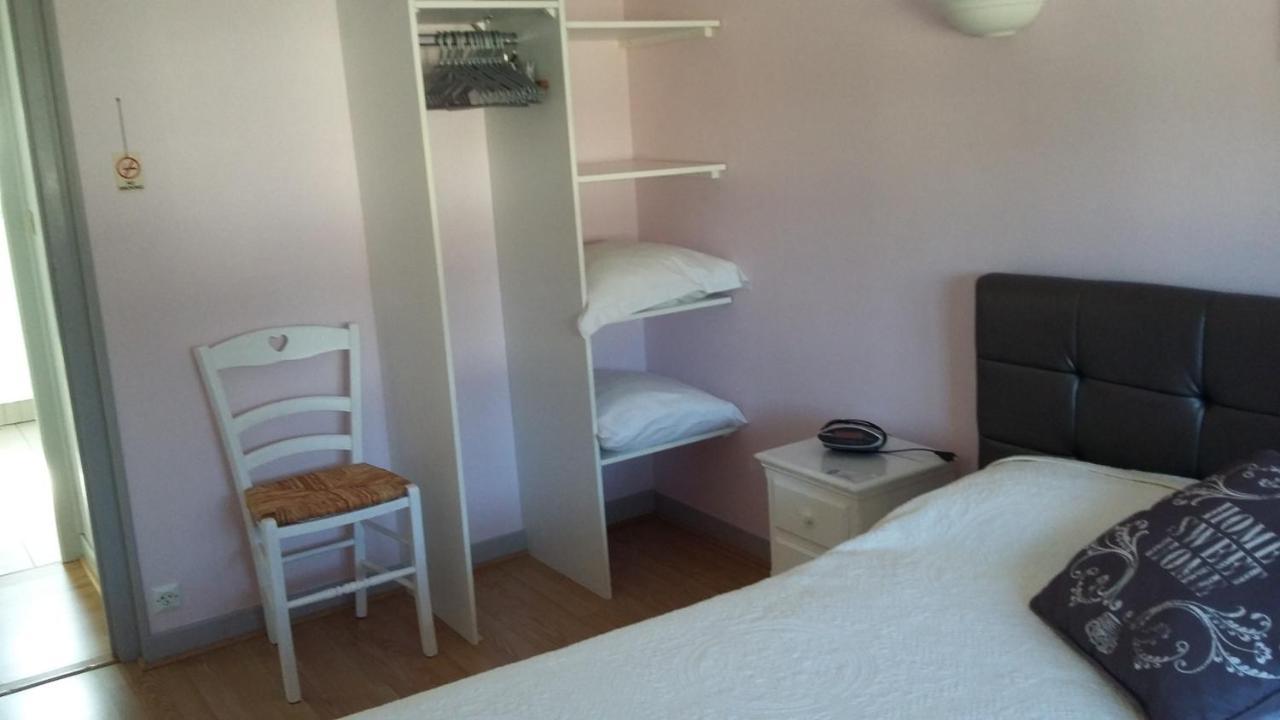 Bed and Breakfast A La Bonne Adresse La Fresnais Exterior foto